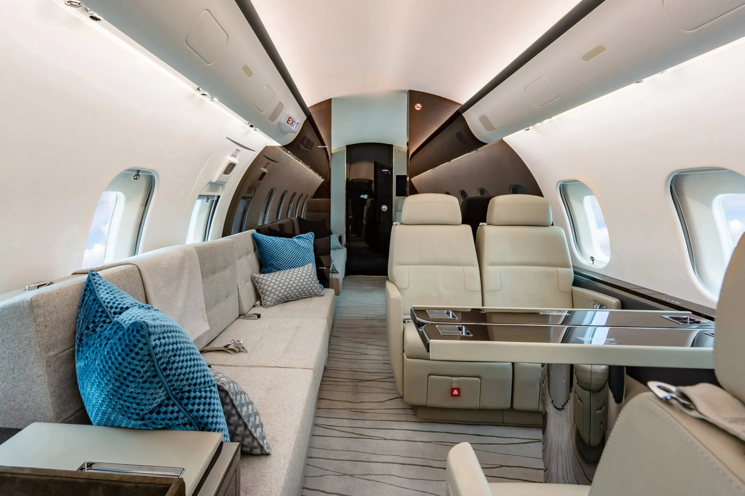 Bombardier Global 5000 Interior