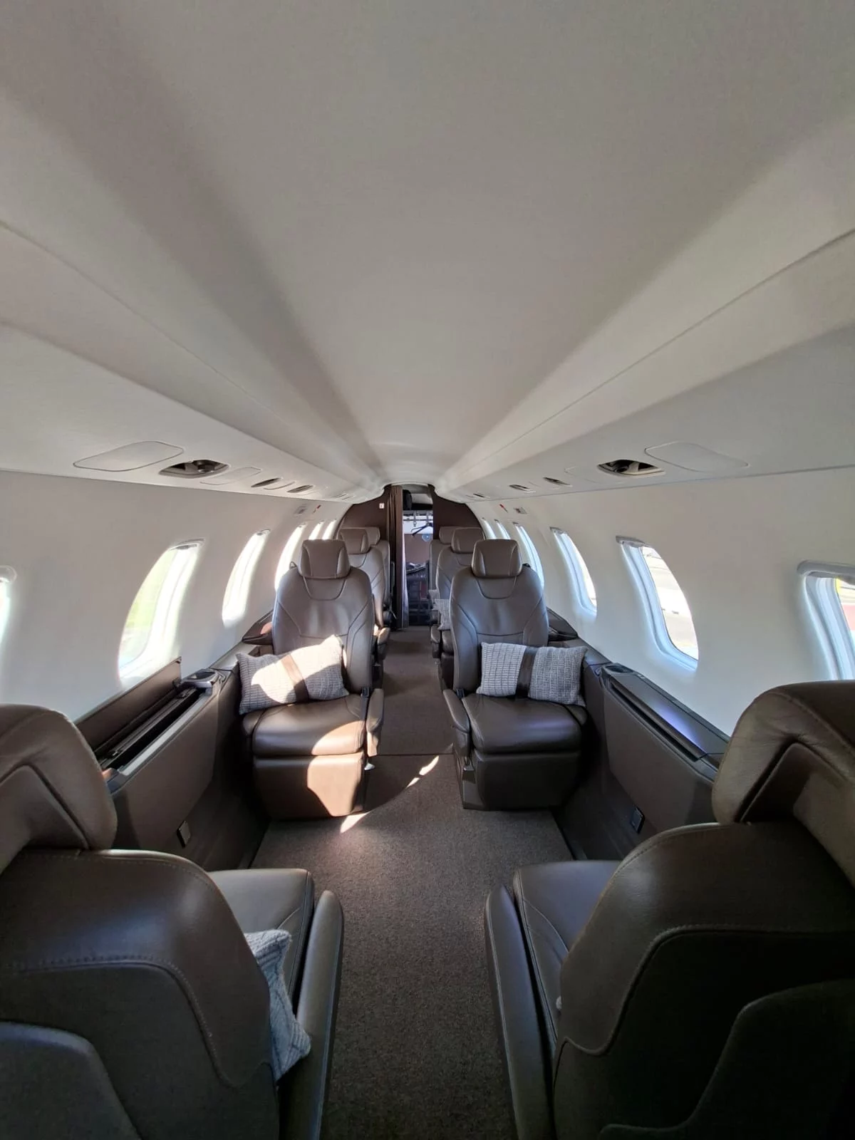 Flyinggroup Pilatus pc24 interior