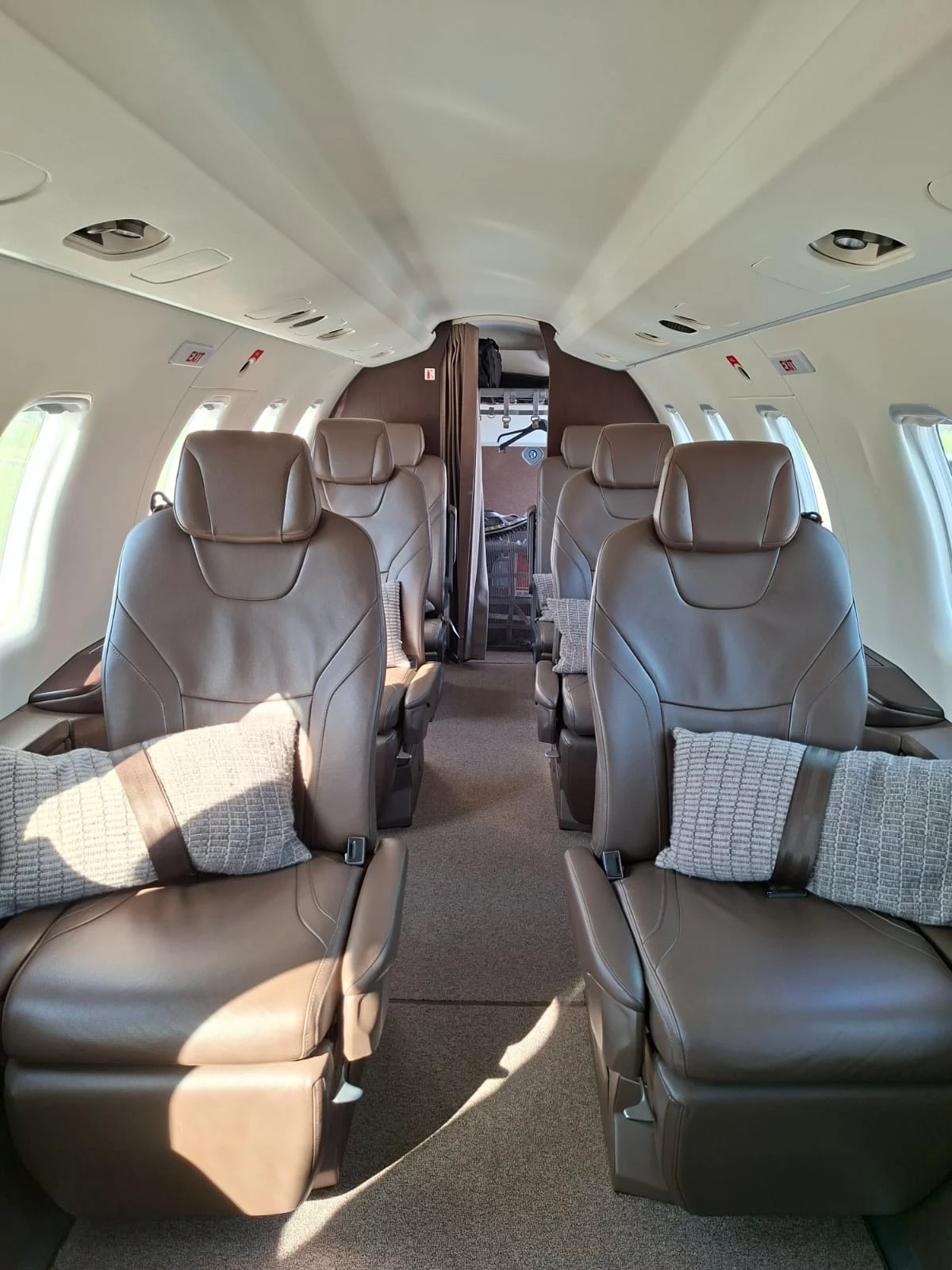 Flyinggroup Pilatus pc24 interior