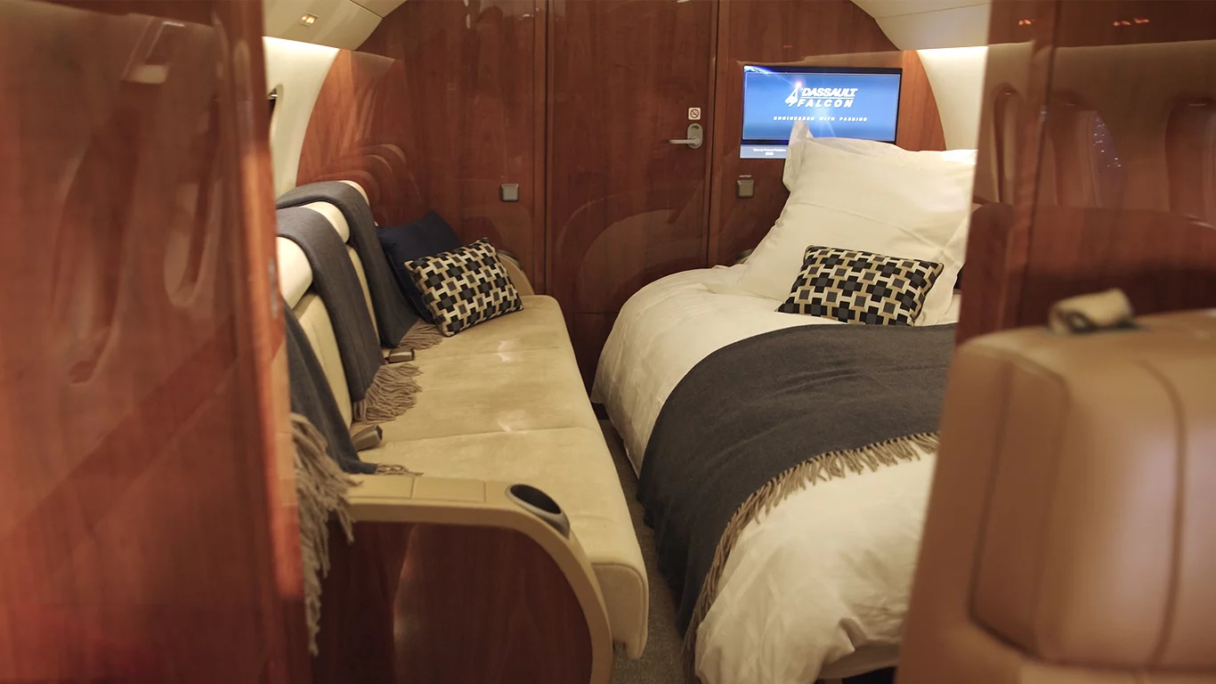 Dassault Falcon 7X Bedroom