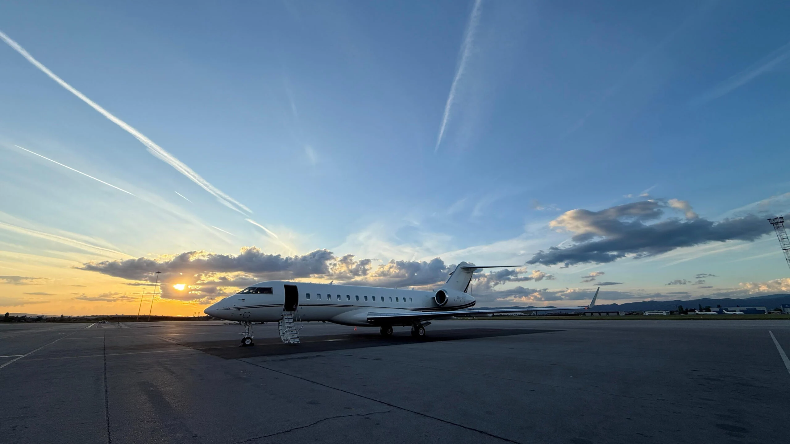 Bombardier Global 6000 Exterior