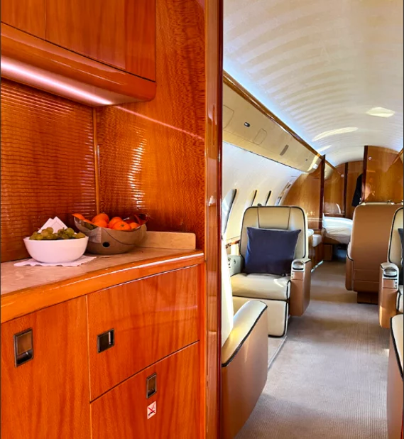 Flyinggroup/hyperion Bombardier global 5000