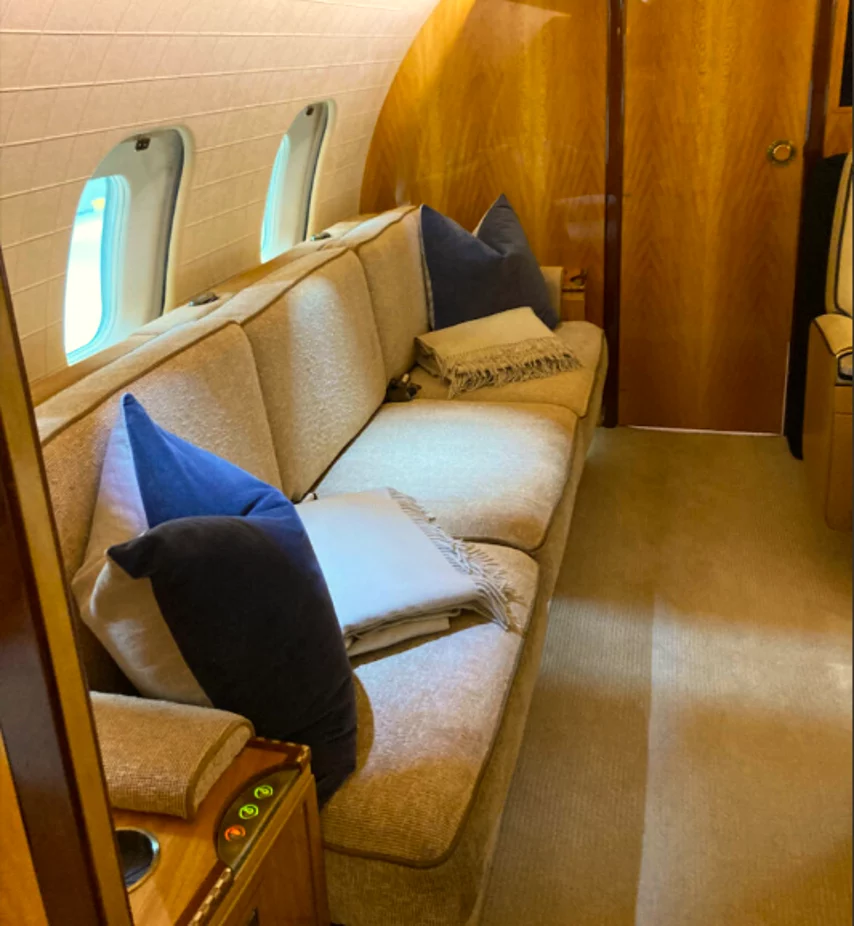 Flyinggroup/hyperion Bombardier global 5000