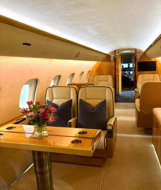 Flyinggroup/hyperion Bombardier global 5000