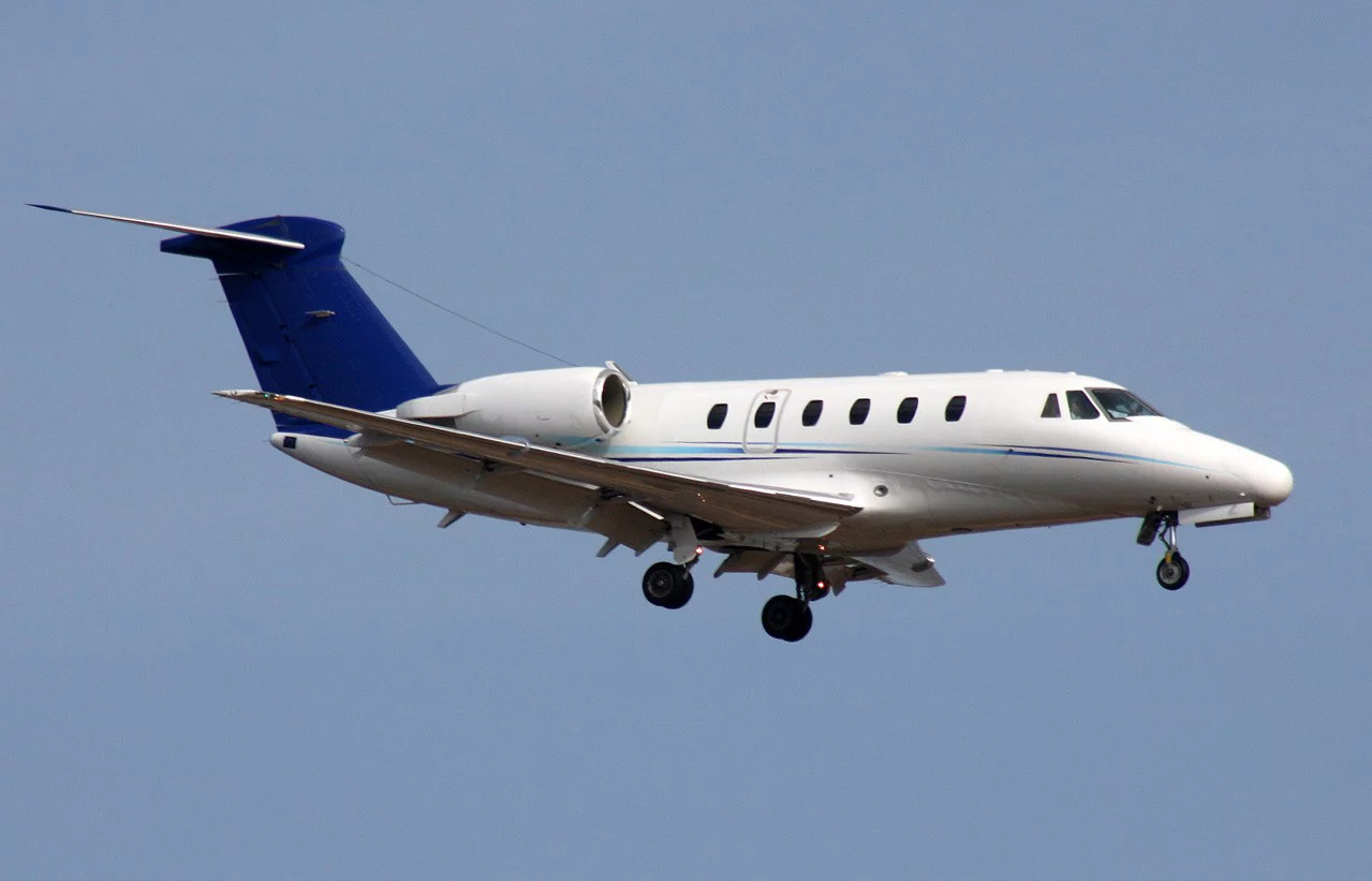 Private Jet Cessna Citation VII by Flyinggroup/Hyperion in flight.